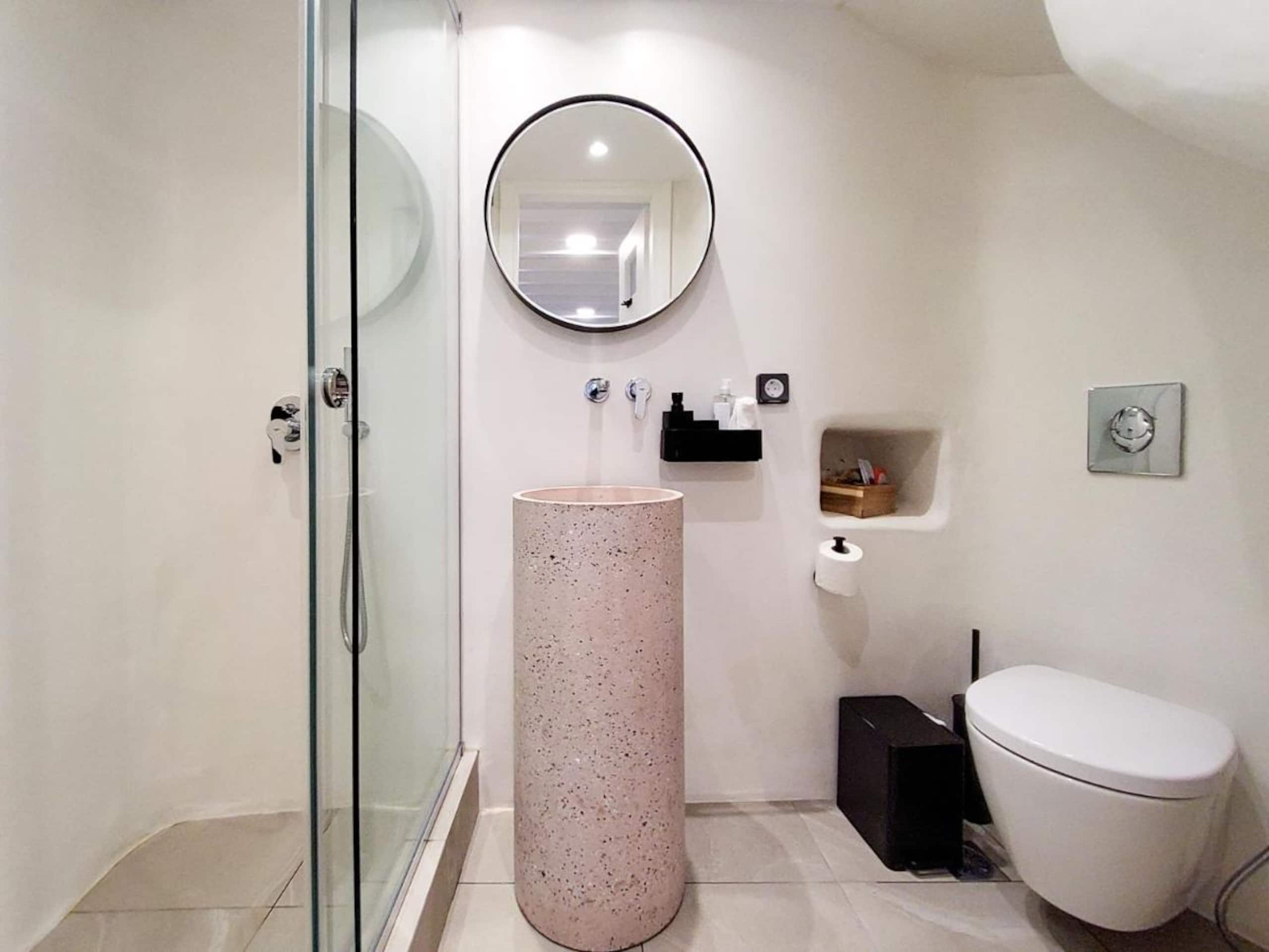 Skepi Two-Story Elegant House | Mykonos Town 13