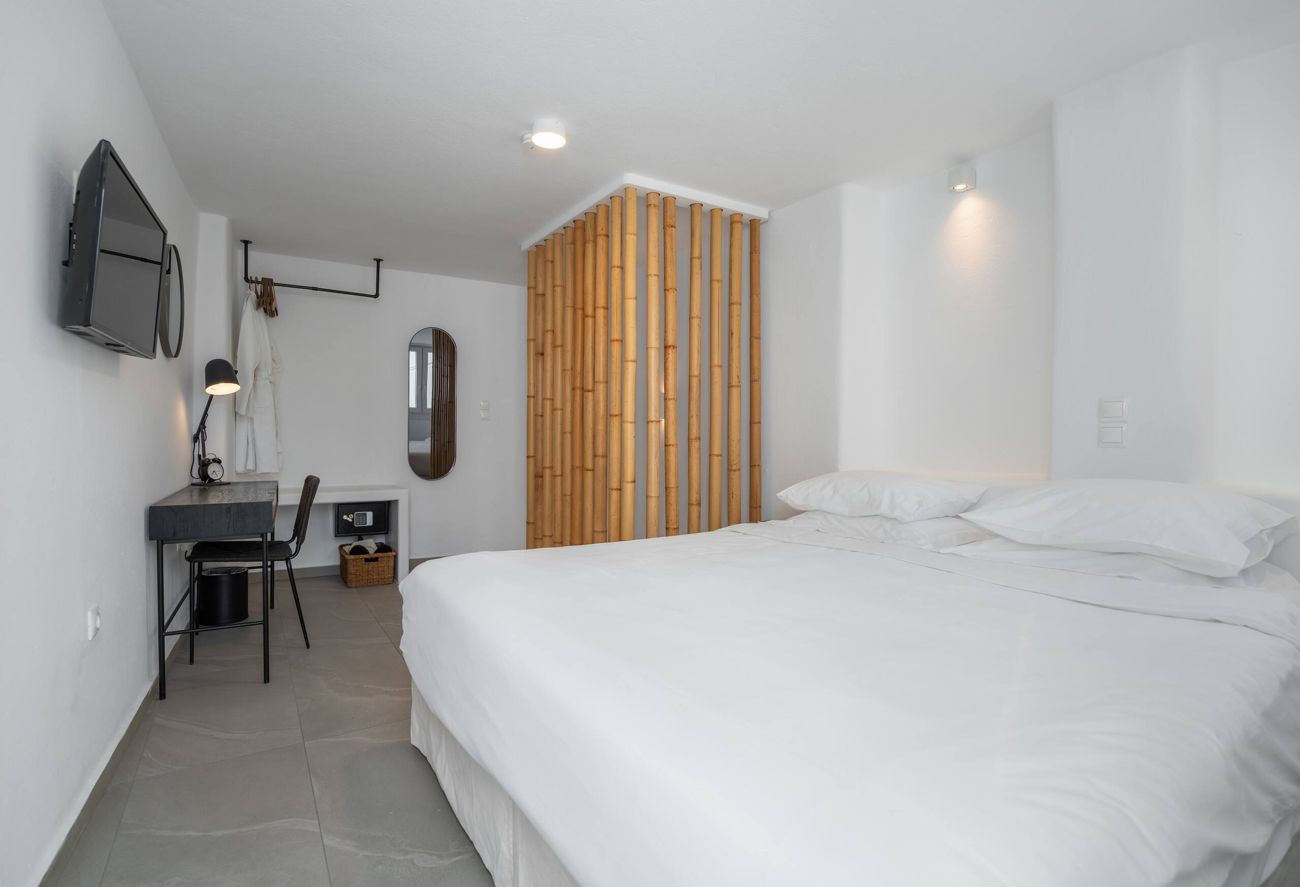 Skepi Two-Story Elegant House | Mykonos Town 12