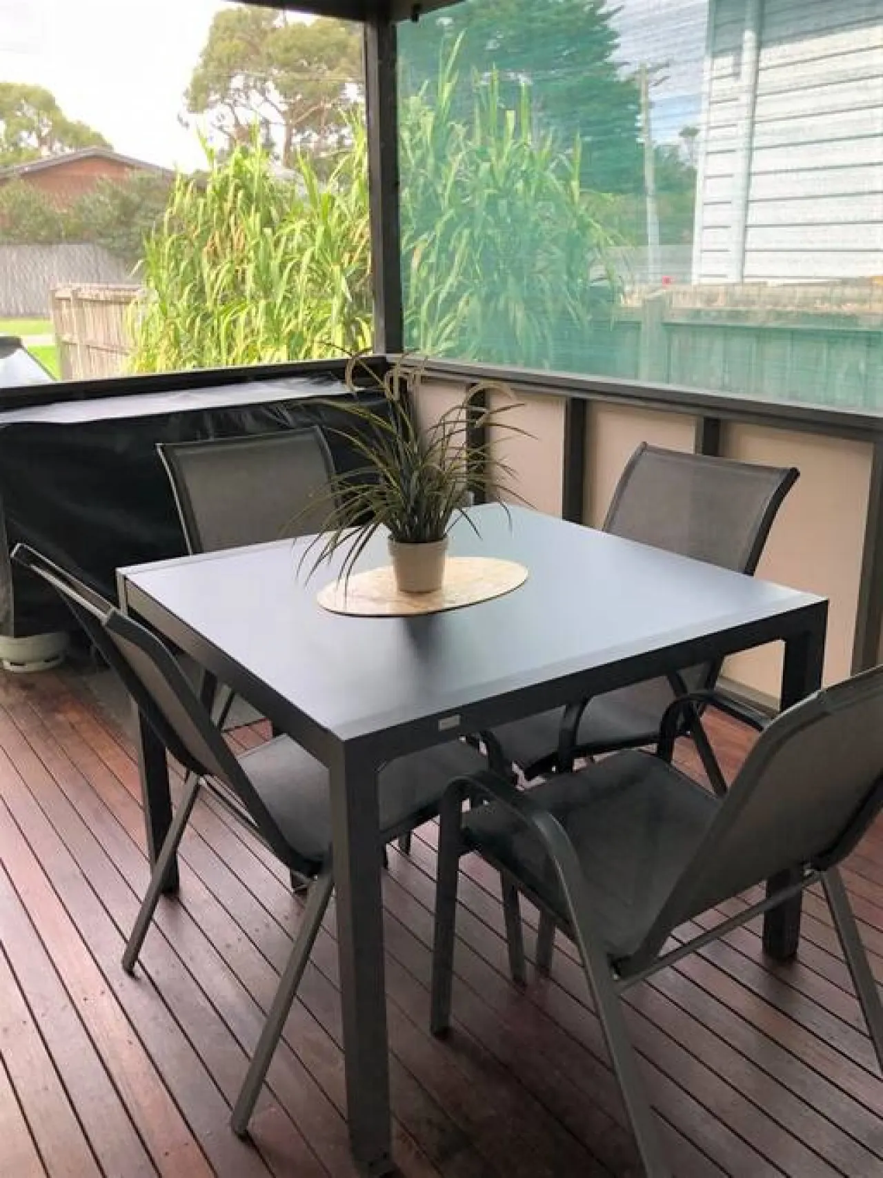 RIVERSIDE HOLIDAYS BY READYSET - 3 Bedroom House 11