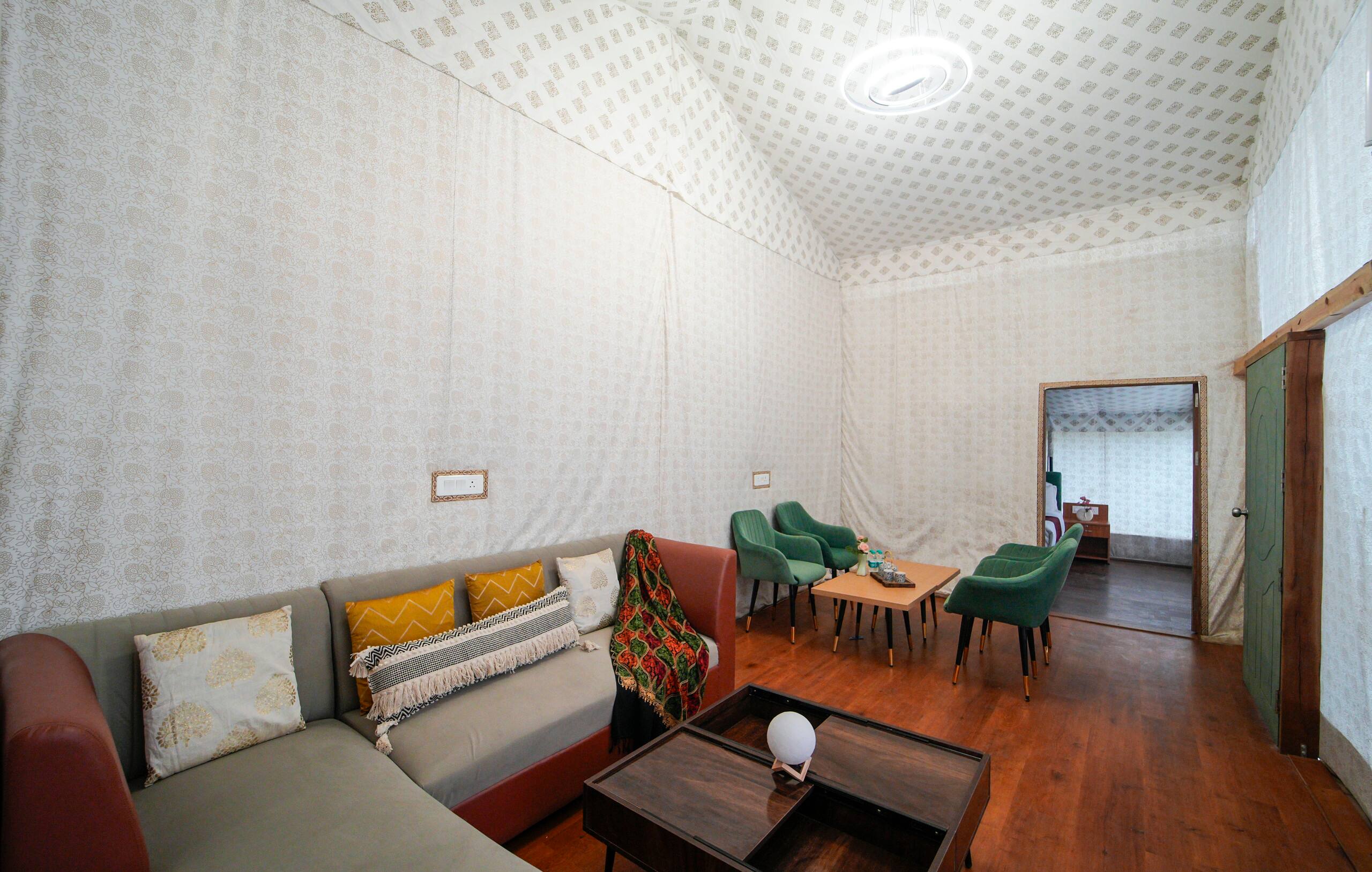 Skylight Retreat - Chail 2BR Luxury Glamping 301 20