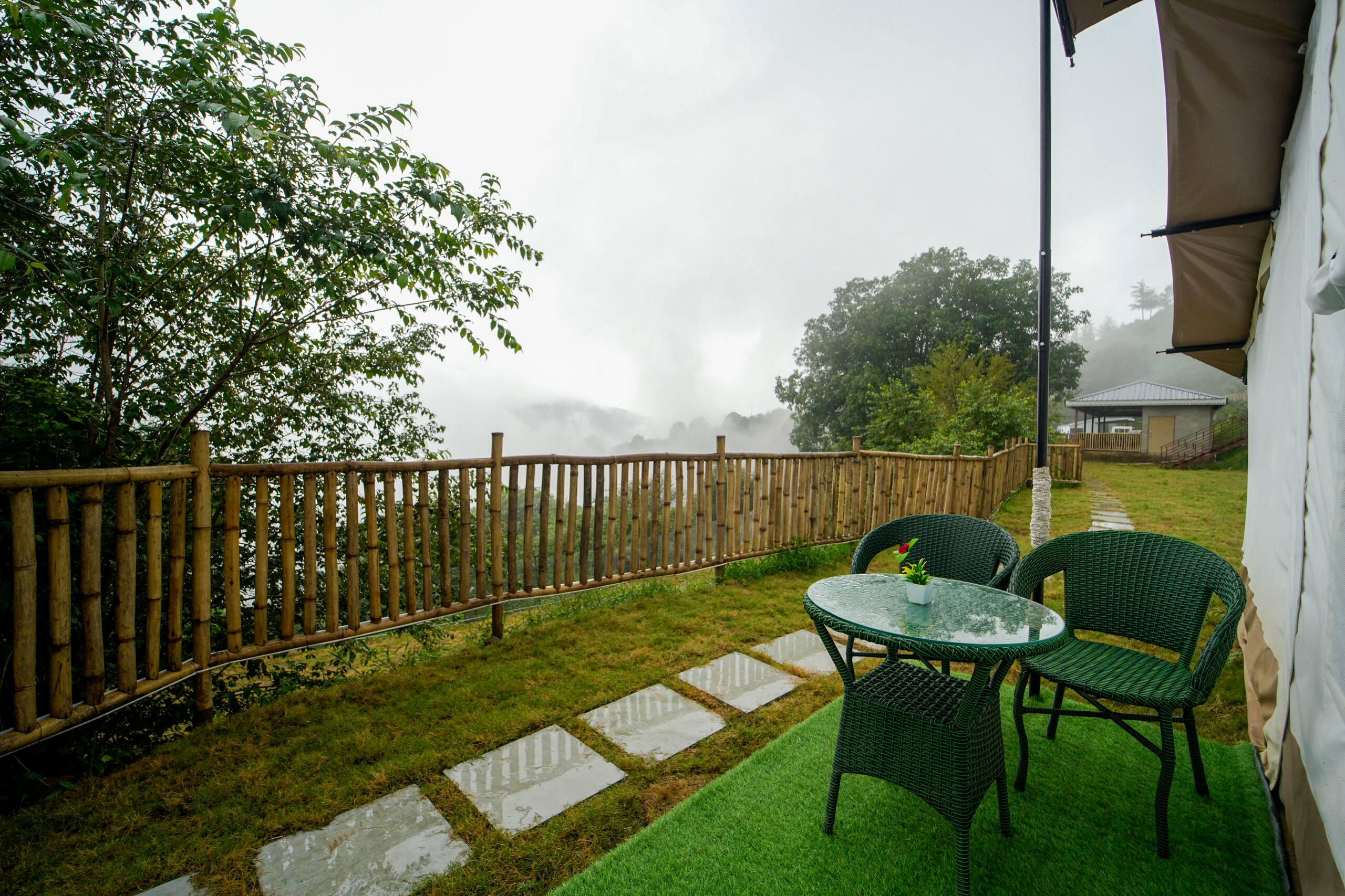 Skylight Retreat - Chail 2BR Luxury Glamping 301 — photo 4