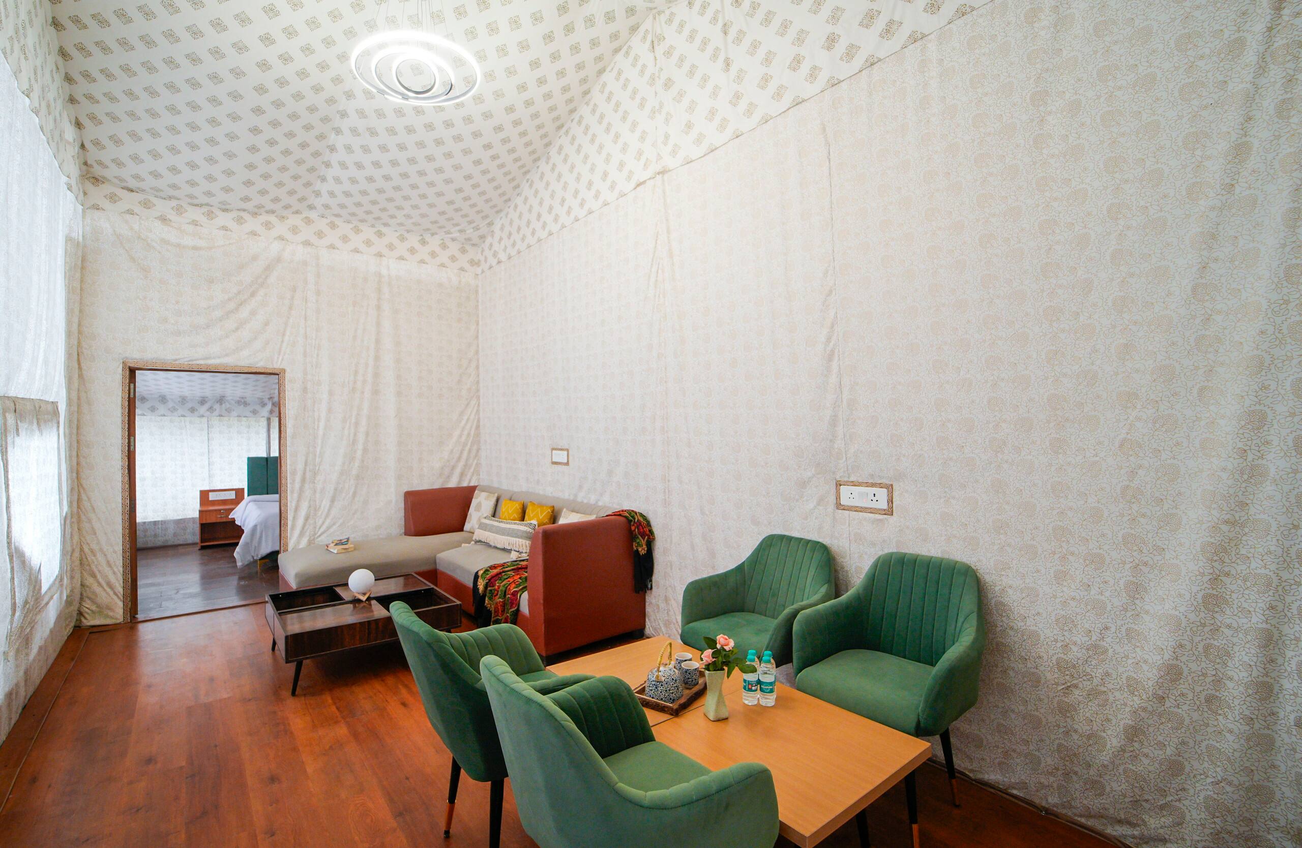 Skylight Retreat - Chail 2BR Luxury Glamping 301 10