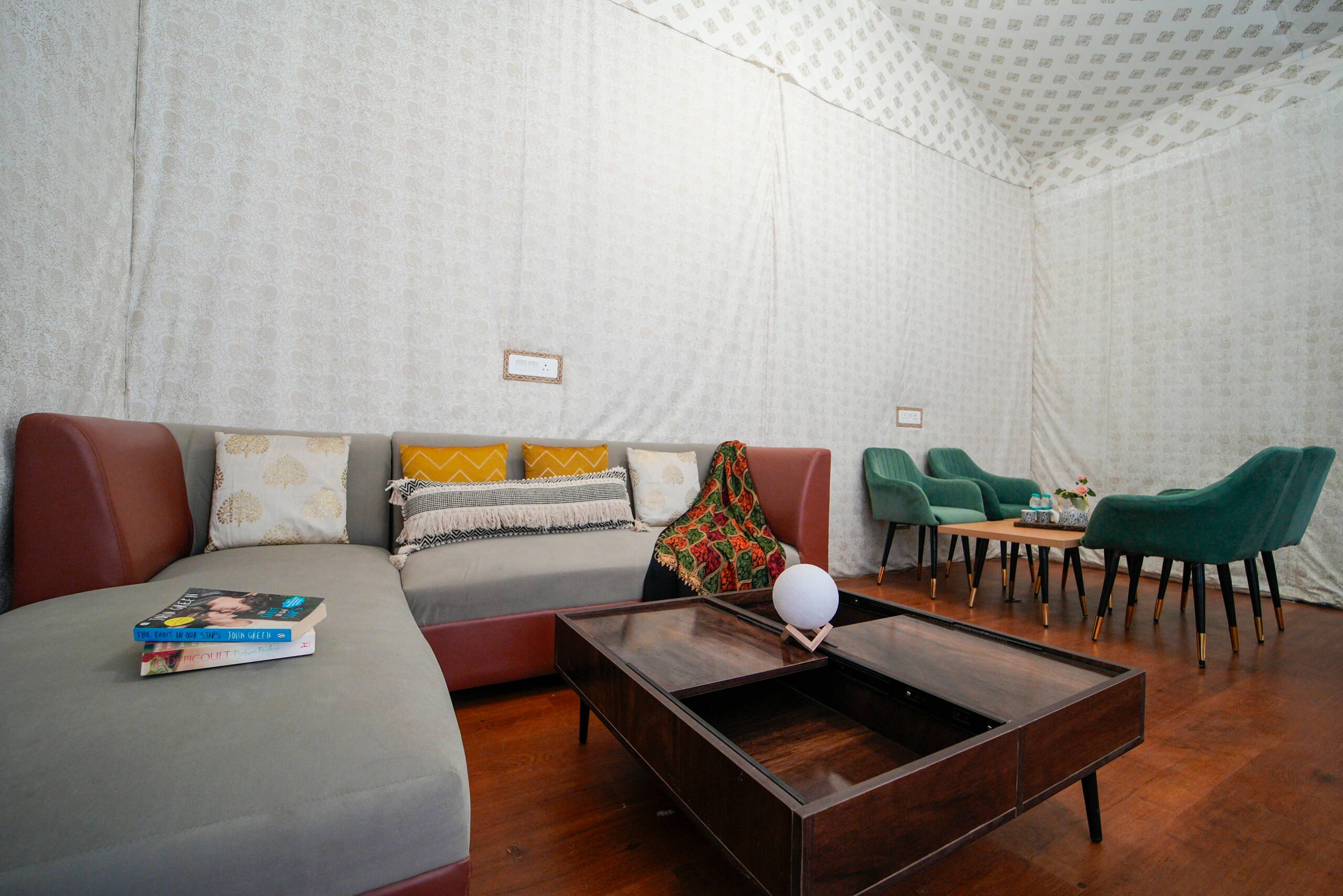 Skylight Retreat - Chail 2BR Luxury Glamping 301 17