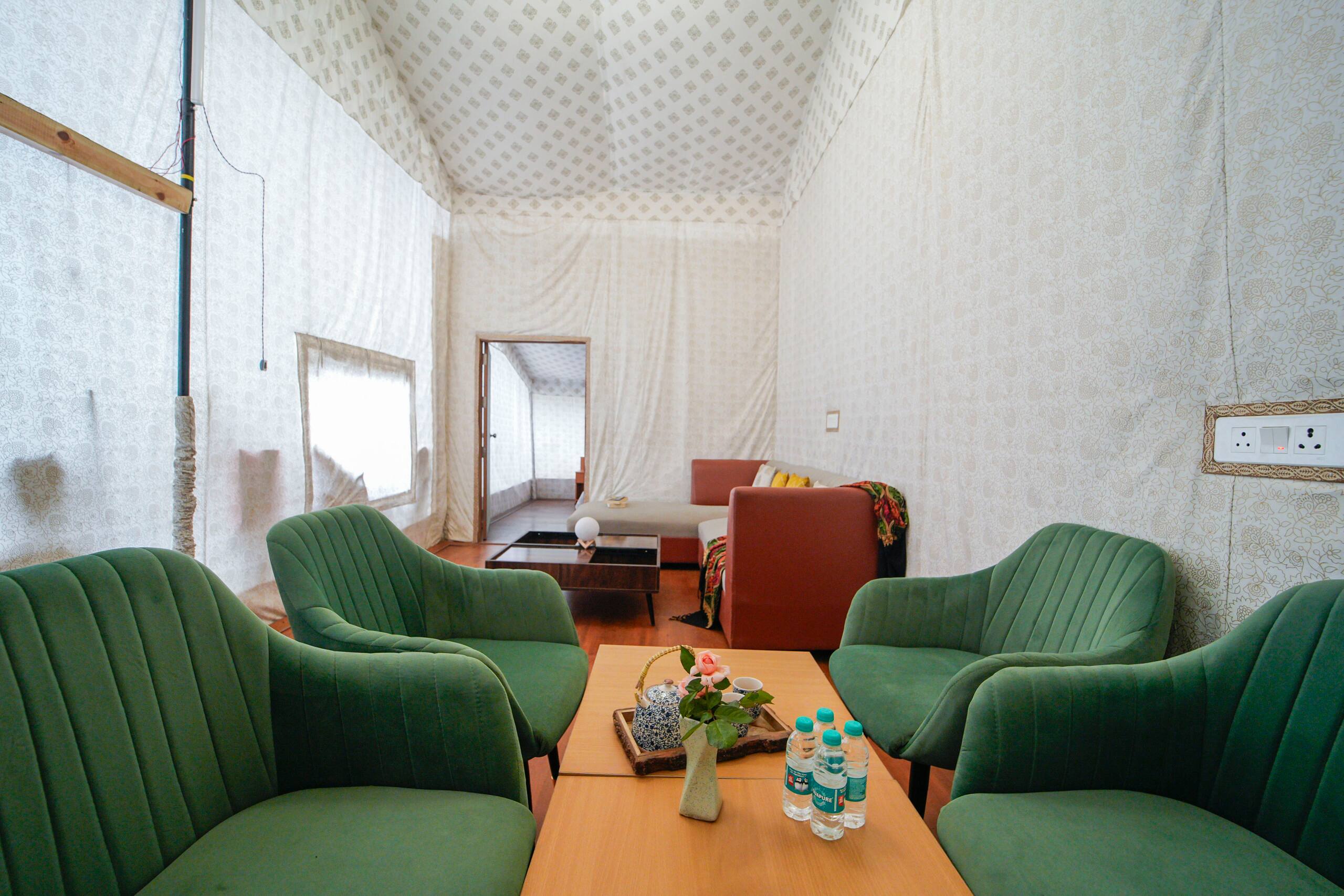 Skylight Retreat - Chail 2BR Luxury Glamping 301 9