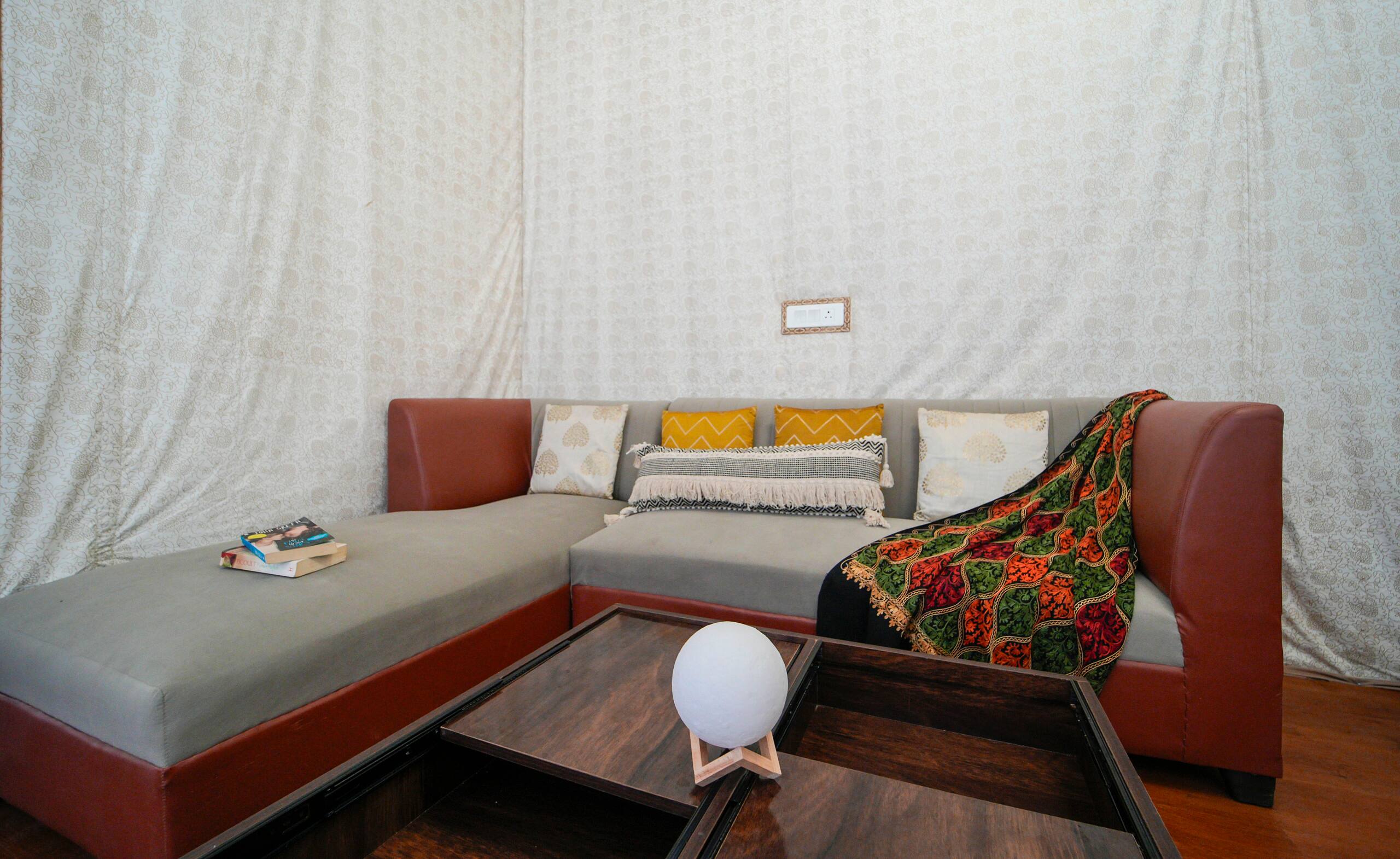 Skylight Retreat - Chail 2BR Luxury Glamping 301 14