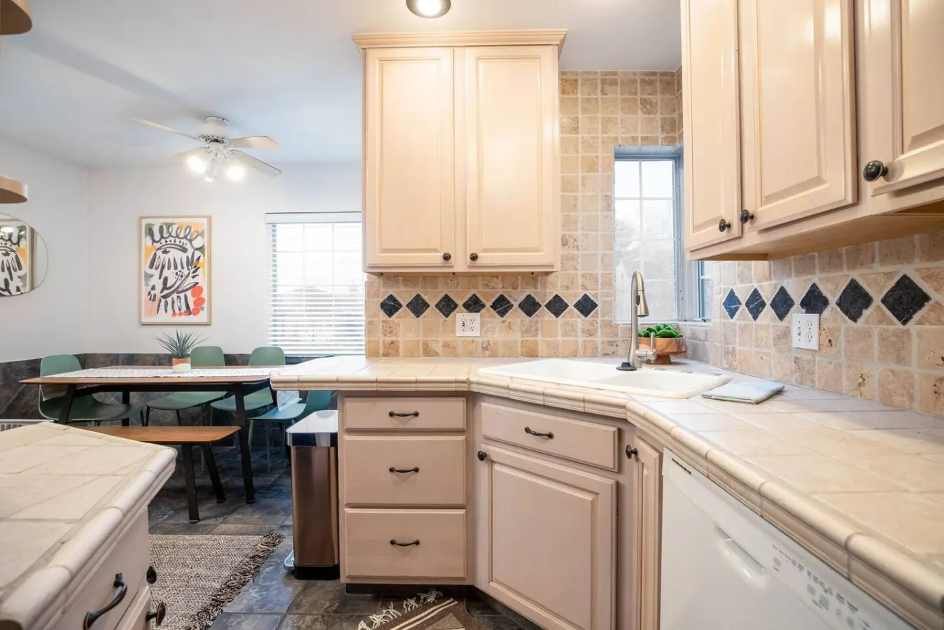 Sugar House Basecamp 4BR Near Park & Dining Sleeps 10 - Near Skiing 19
