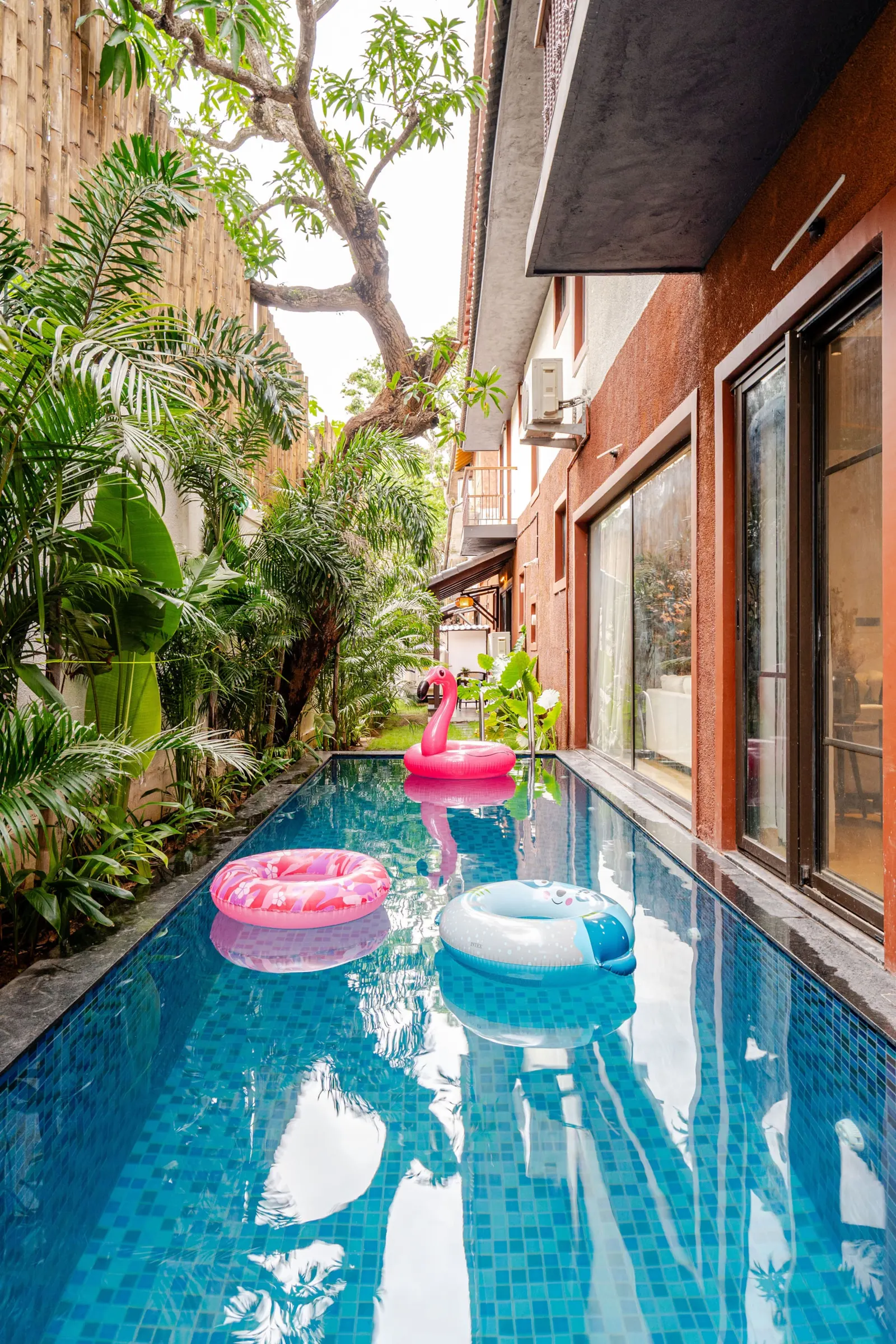 Casa De Valor by Alira Stays 4BHK Villa Pool 1