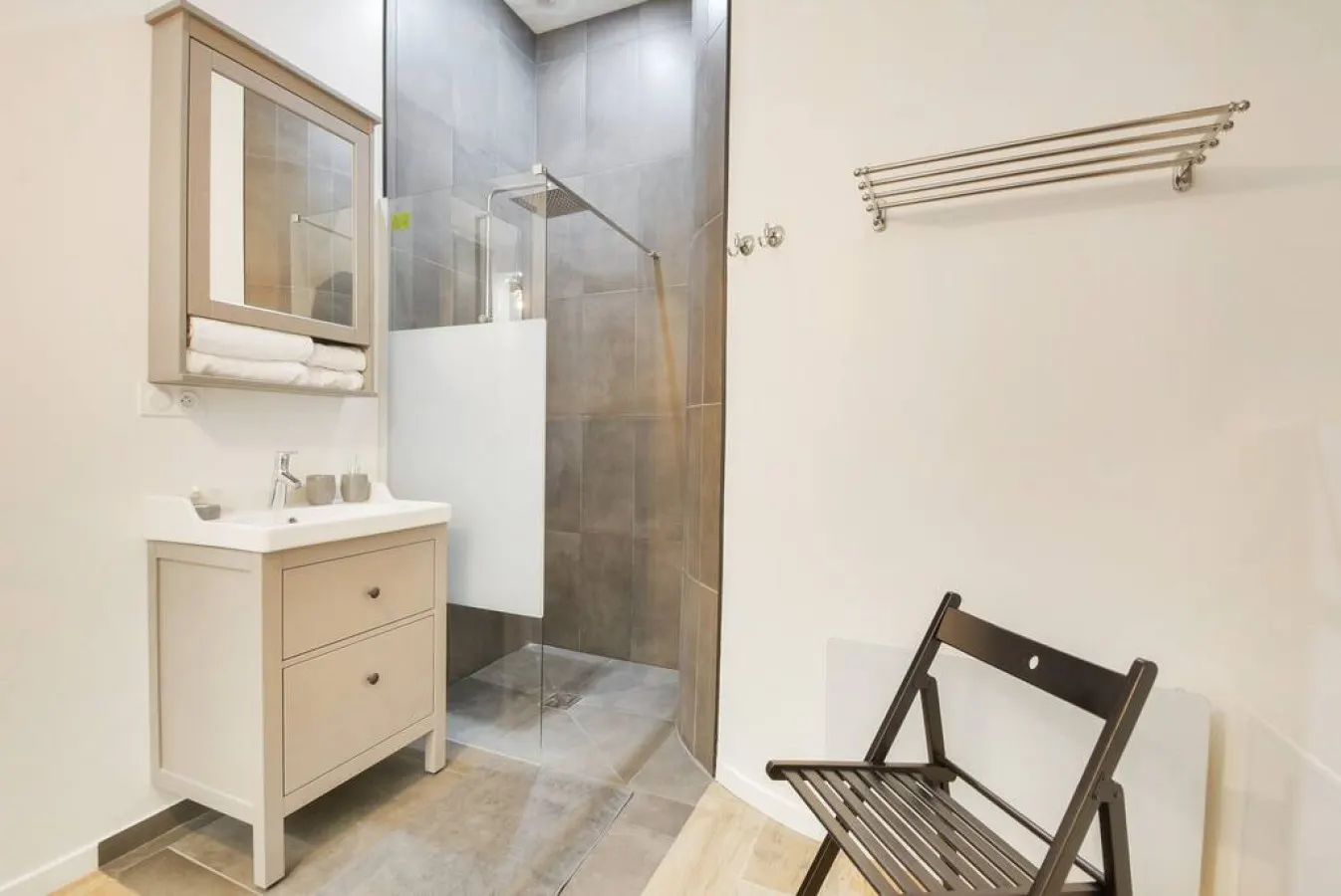 Moderne In heart of PARIS Opera/Eurostar 6 pers 11