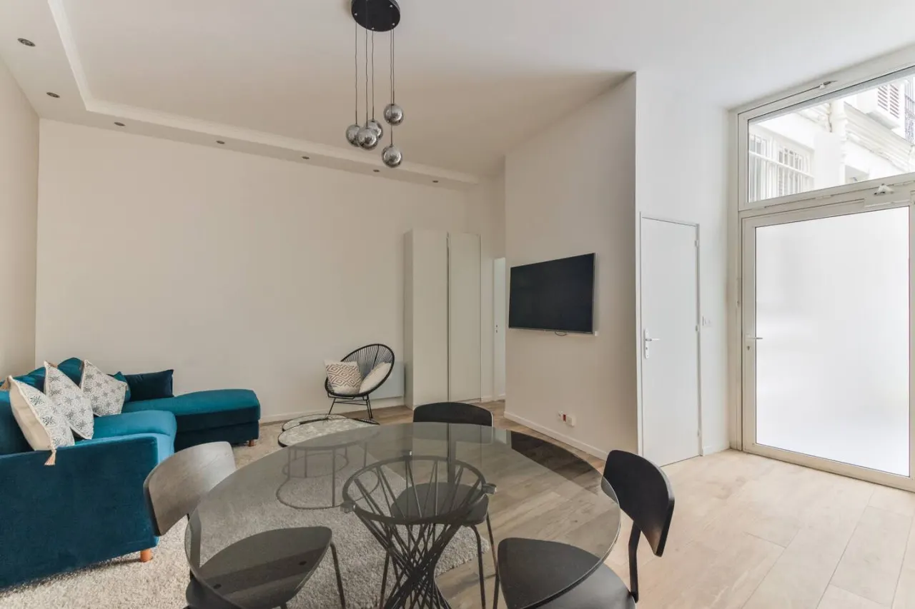 Moderne In heart of PARIS Opera/Eurostar 6 pers 18