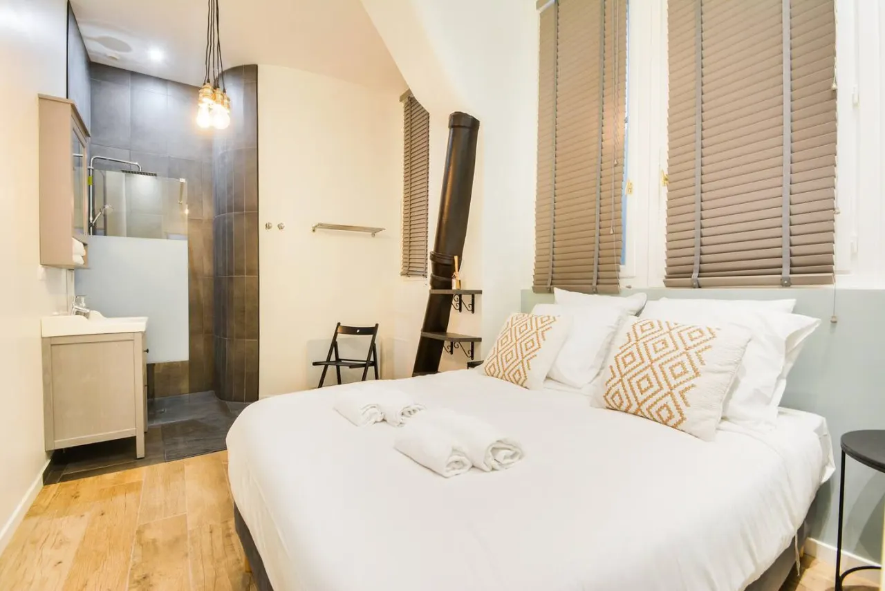 Moderne In heart of PARIS Opera/Eurostar 6 pers 7