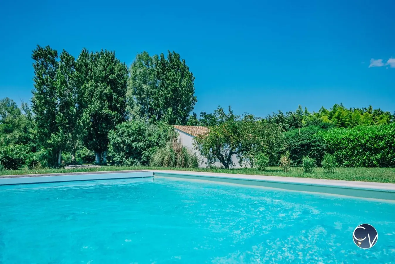 Mazet au calme-Piscine privée-Grand jardin arboré 16