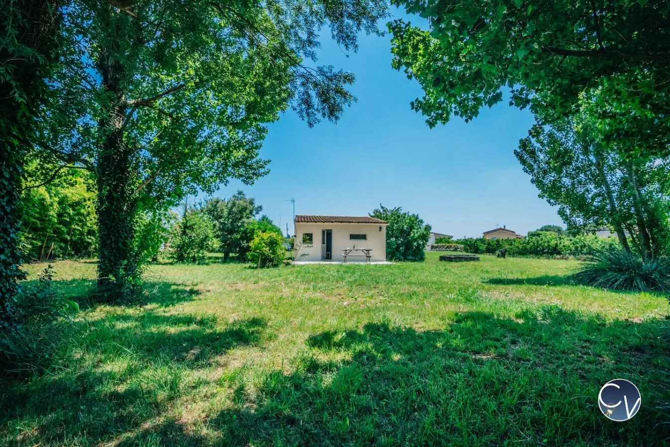 Mazet au calme-Piscine privée-Grand jardin arboré 8