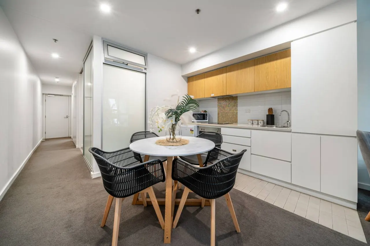 Bliss at Balfours - CBD Escape with Pool & Hot Tub 12