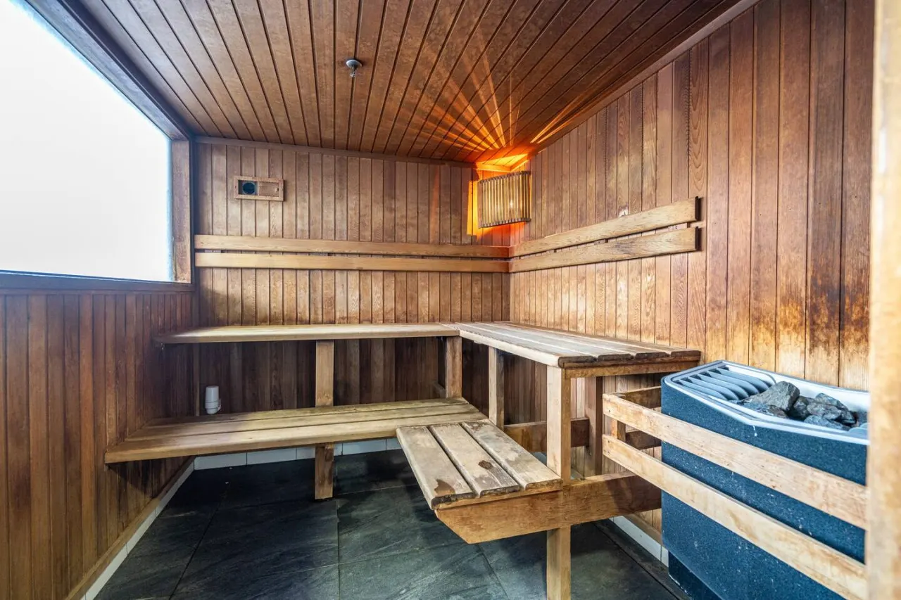 Bliss at Balfours - CBD Escape with Pool & Hot Tub 20