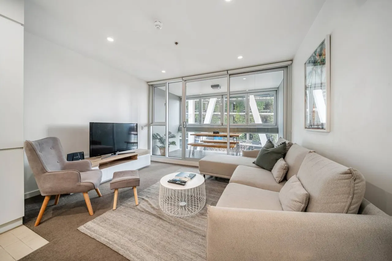 Bliss at Balfours - CBD Escape with Pool & Hot Tub 6