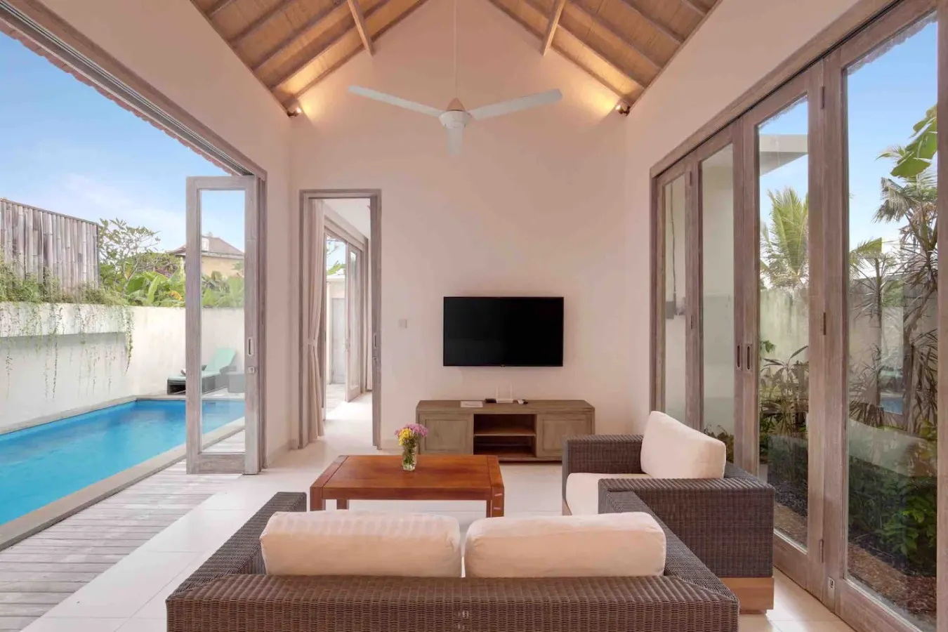 Green Villa A, beautiful villa near central Ubud 9