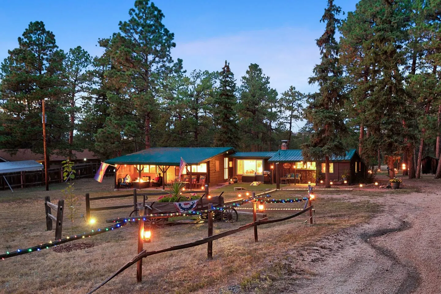 Restored 1919 Cabin-14 Fenced Acres-Pet Friendly 3