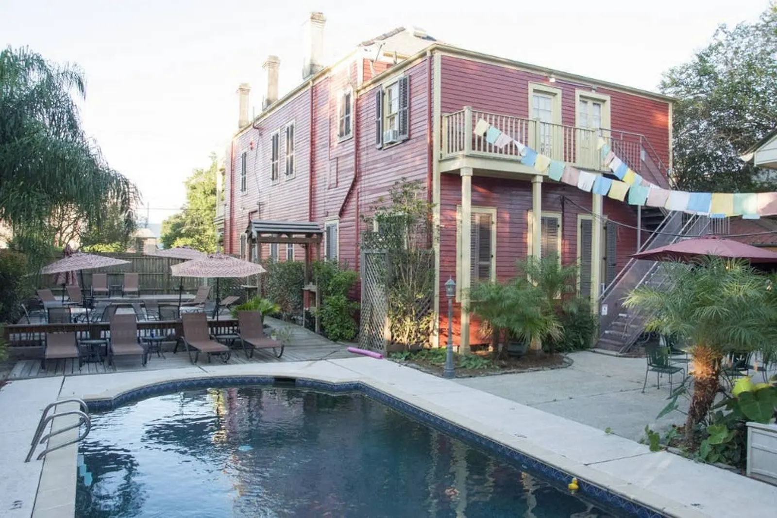 Macarty House-8 bed+10 bath, Great Backyard w/ Pool