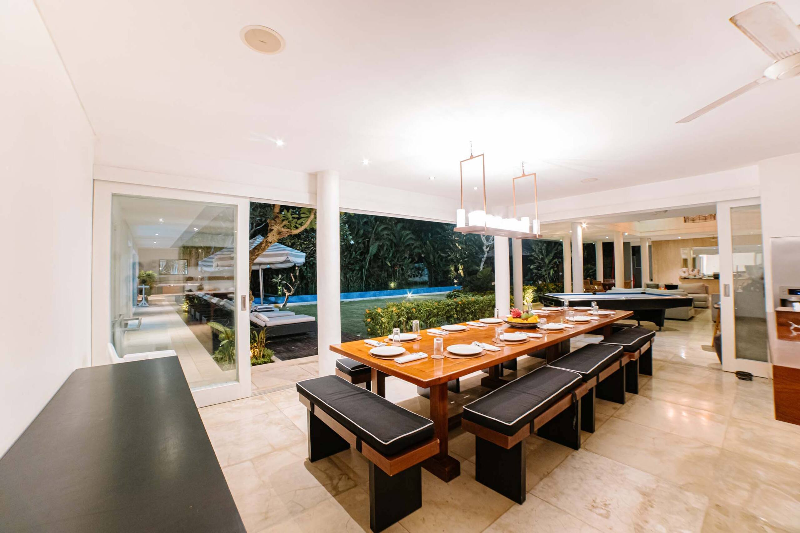 Spacious & Luxury 5BR Villa 100m from beach+butler 19