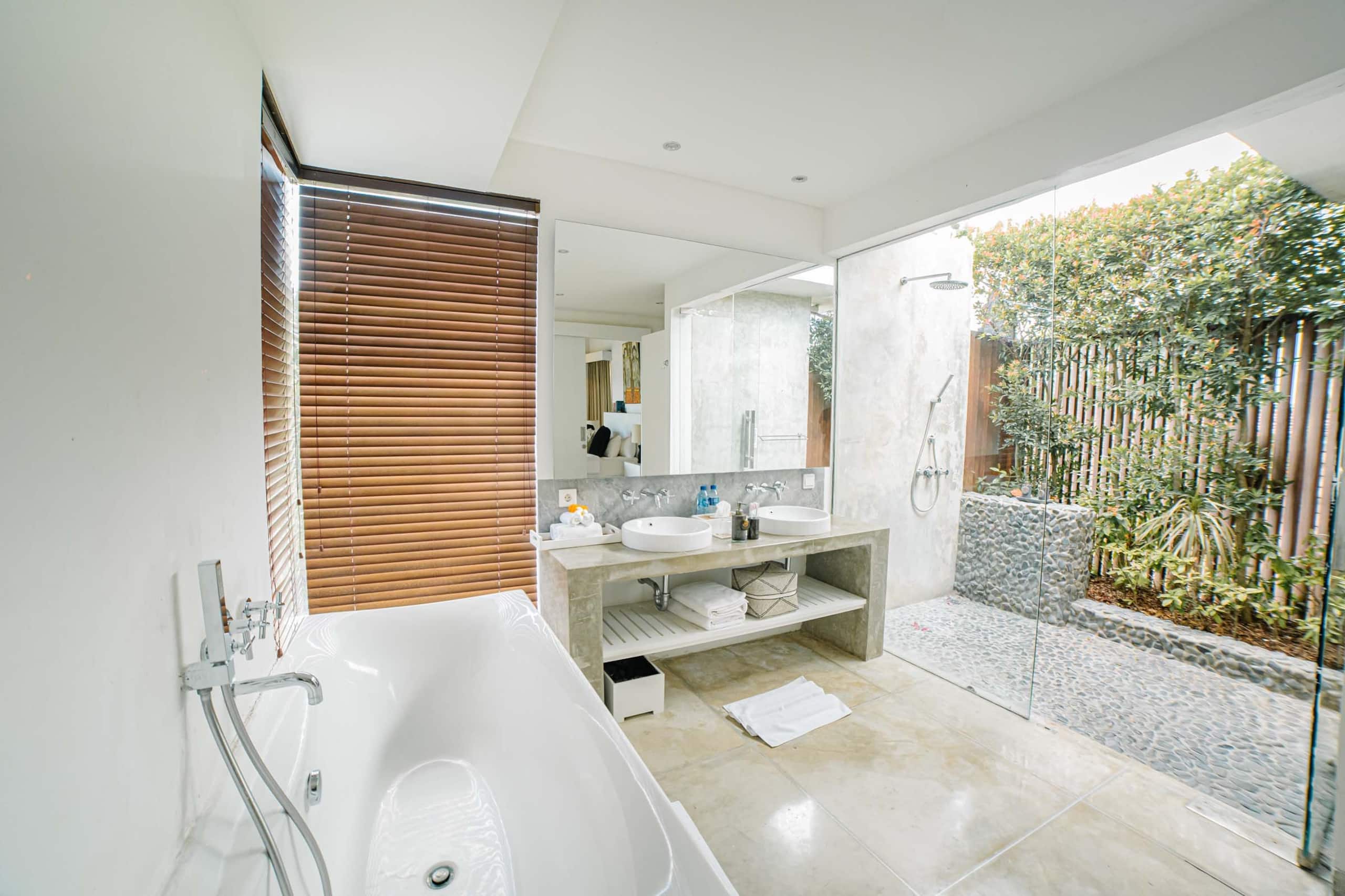 Spacious & Luxury 5BR Villa 100m from beach+butler 33