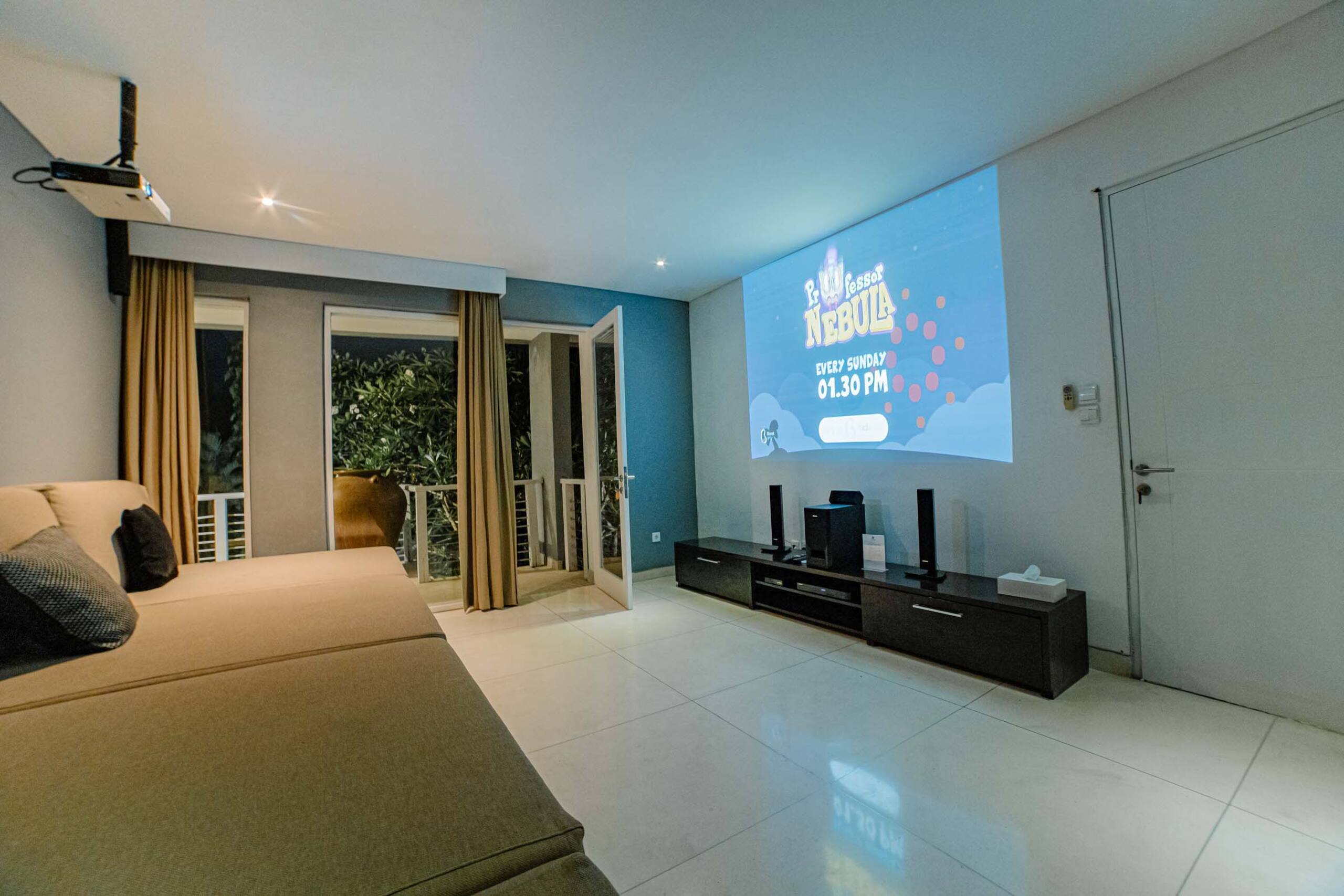 Spacious & Luxury 5BR Villa 100m from beach+butler 14