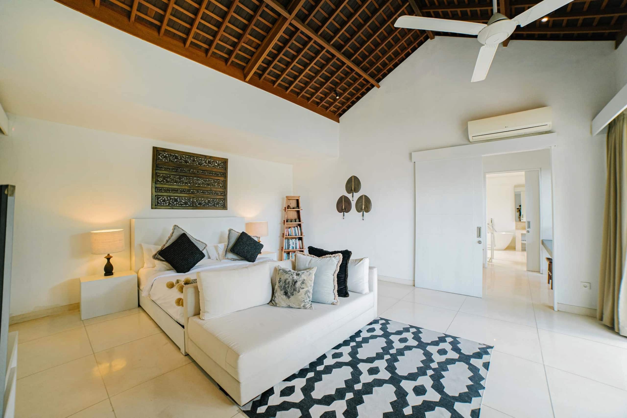 Spacious & Luxury 5BR Villa 100m from beach+butler 7