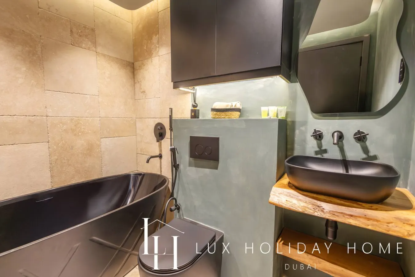 LUX The Contemporary Marina View Suite 7 18