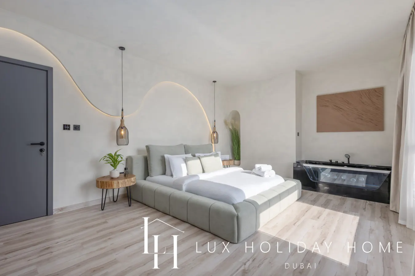 LUX The Contemporary Marina View Suite 7 6