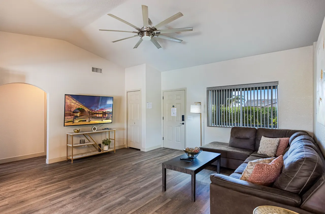 Havasu Challenger - Pool, Spa, Pool Table, Fire Pit 9