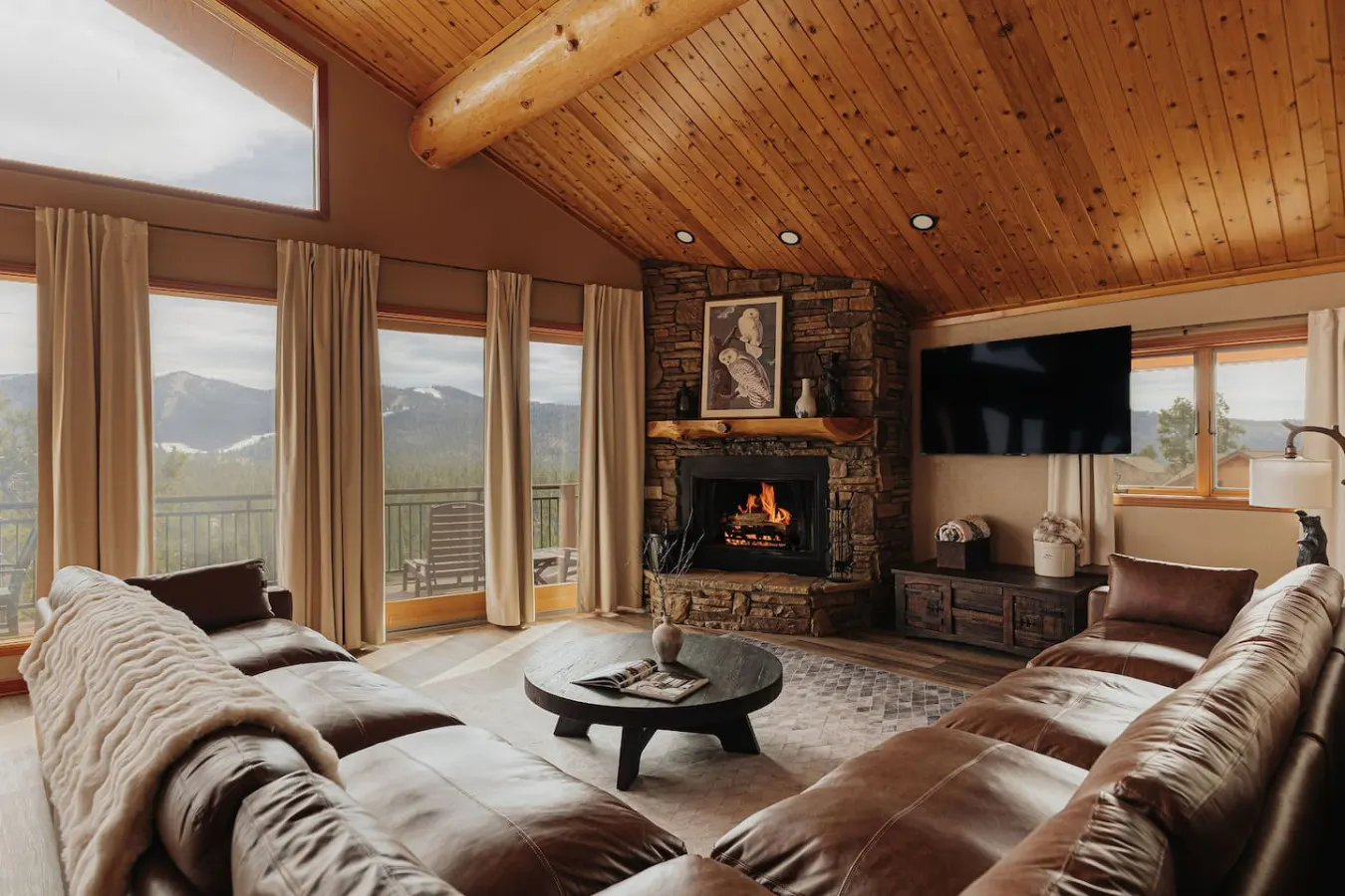 Cliffhanger Cabin, Near Snow Summit w/ Hot Tub 4