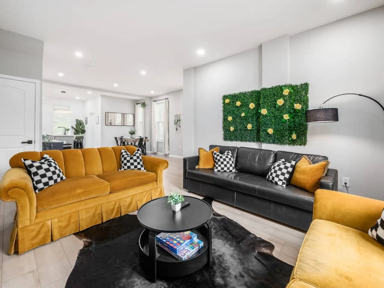 *NEW* Downtown Columbus Condo Sleeps 12 * Arcade 20