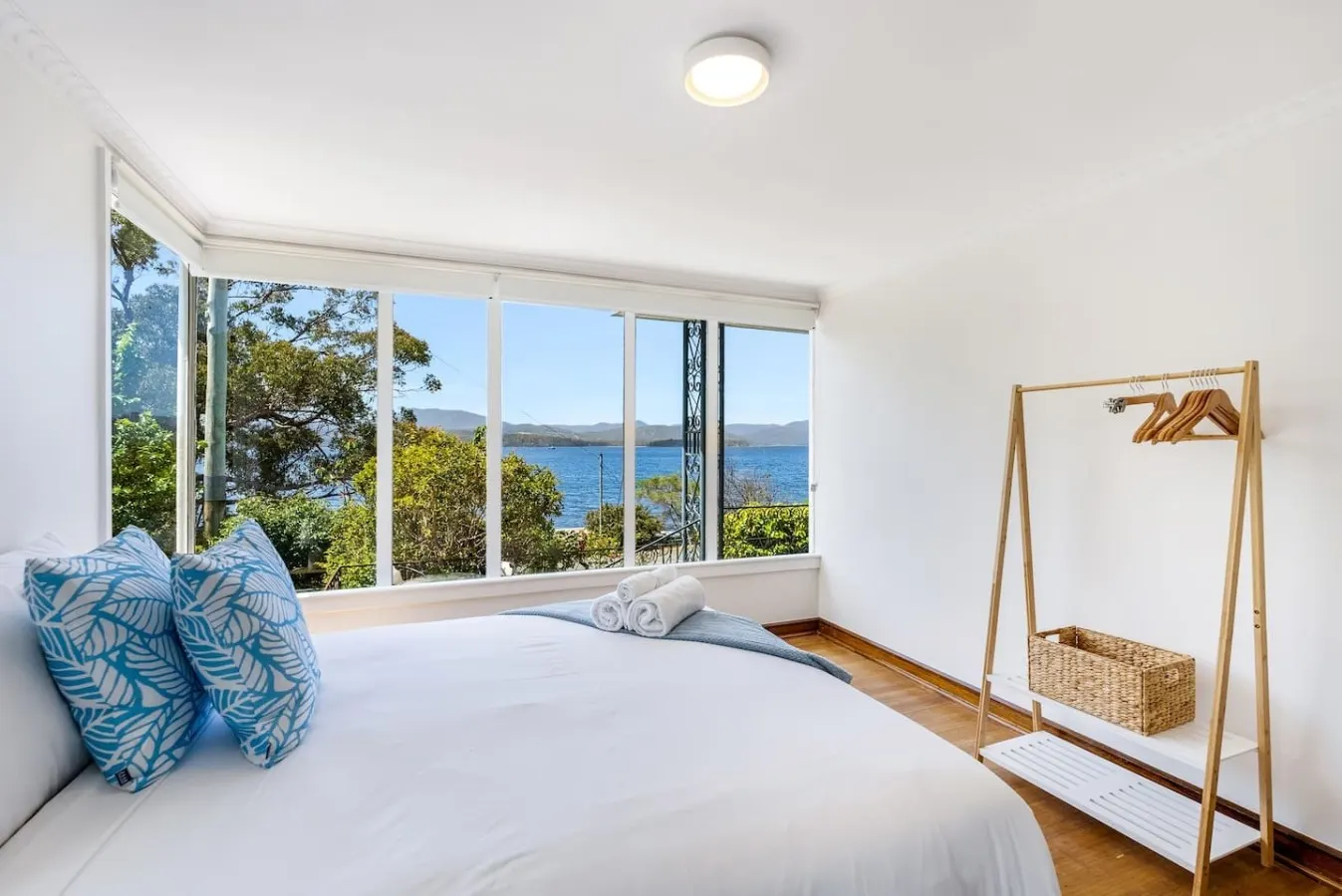 Sunny Beach Escape: Breathtaking water beach views 19