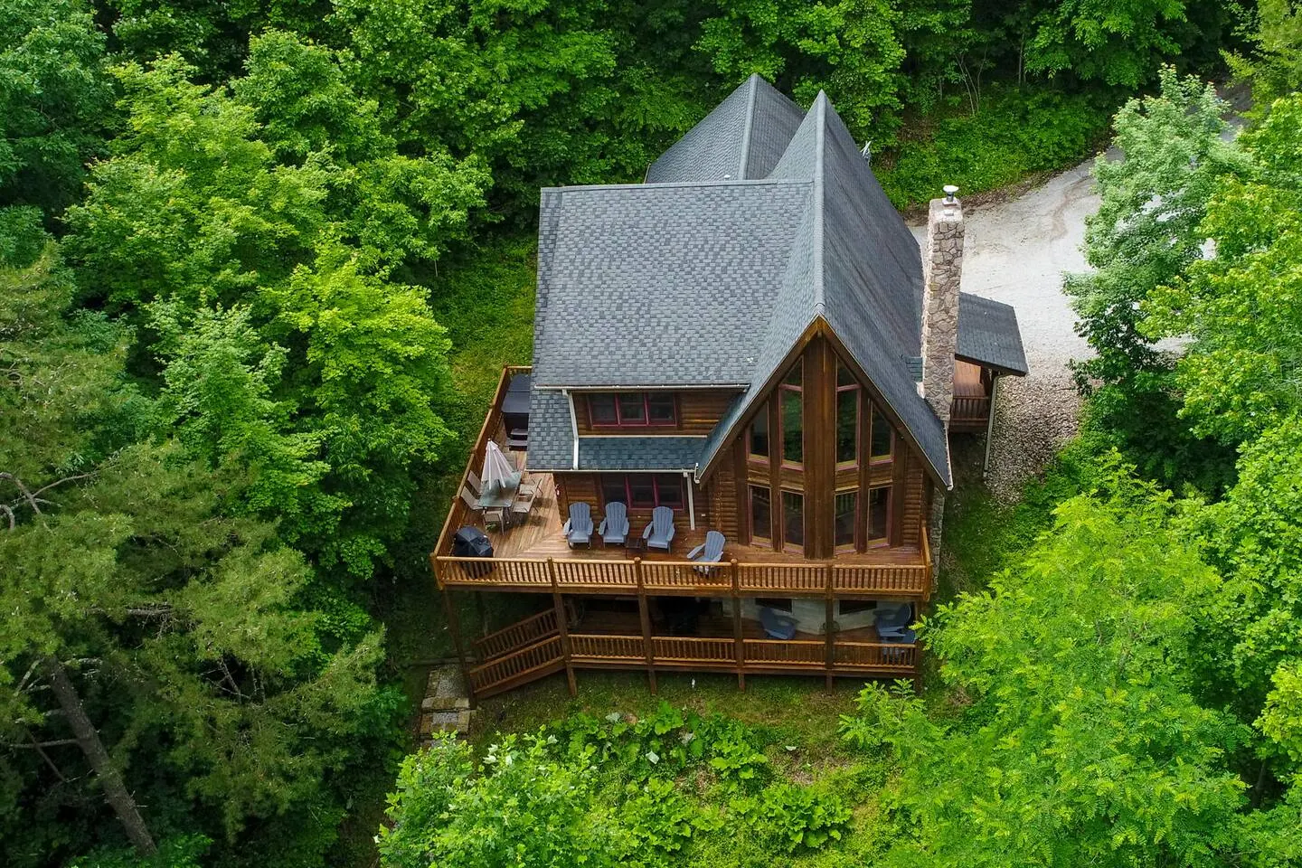 Creekwood Chalet - Hocking Hills with Hot Tub and Near Hiking 11