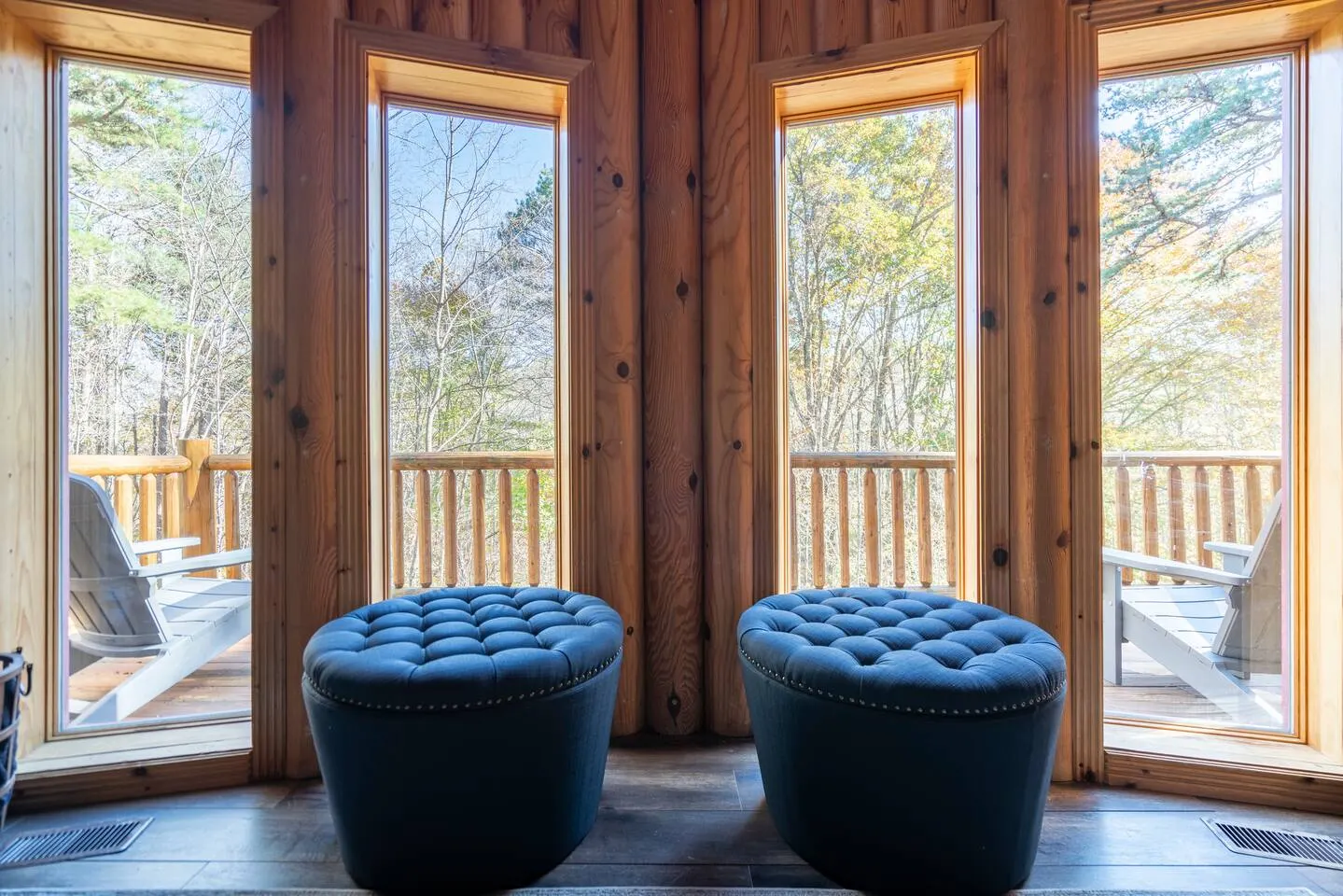 Creekwood Chalet - Hocking Hills with Hot Tub and Near Hiking 16
