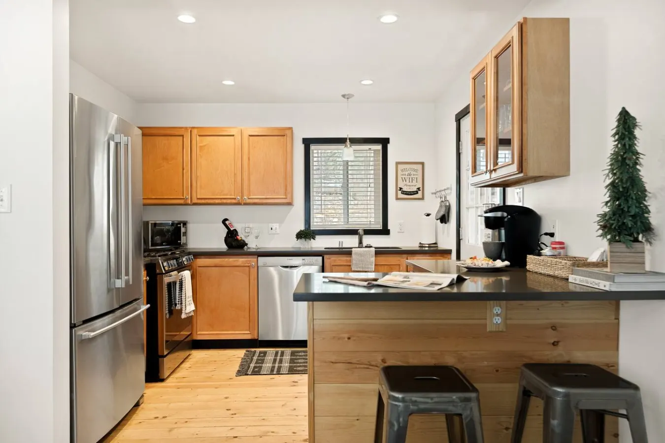 Moonridge Overlook Family 3BR Retreat, Hot Tub 10