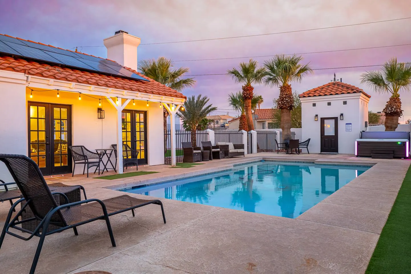 Modern Luxury Estate Pool Parking BBQ 2