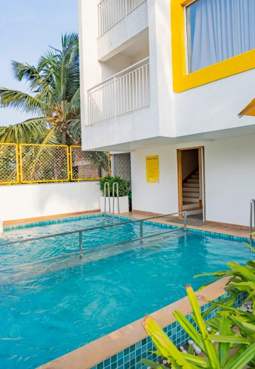 One Bedroom & Day Room @ Dona Paula 30 smt (202) 20
