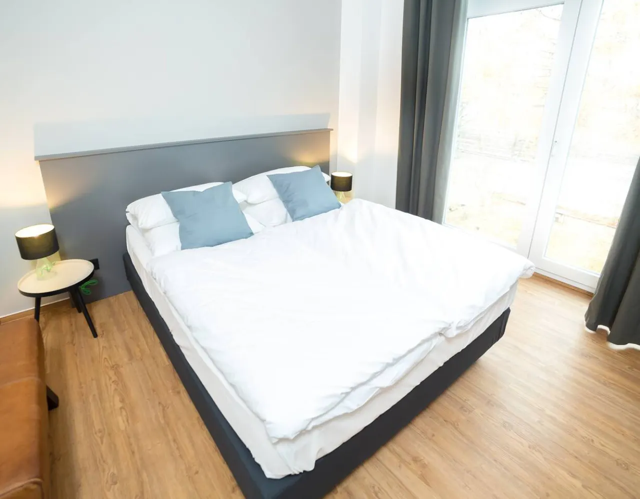 195 SQM & 5 BR - DESIGN APARTMENT // ENTIRE FLOOR 16