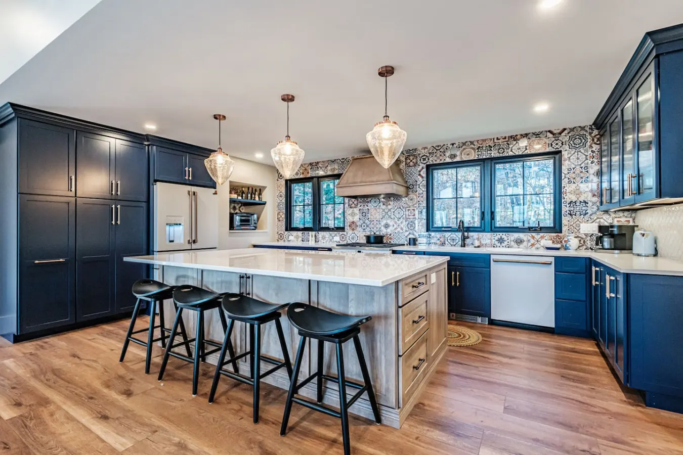 Lakeview Dream- Stunning NEW Luxe Home w. Sebago Views & Shared Beach 18