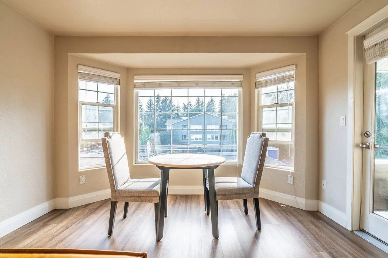 Modern & spacious 1 bedroom apartment 12