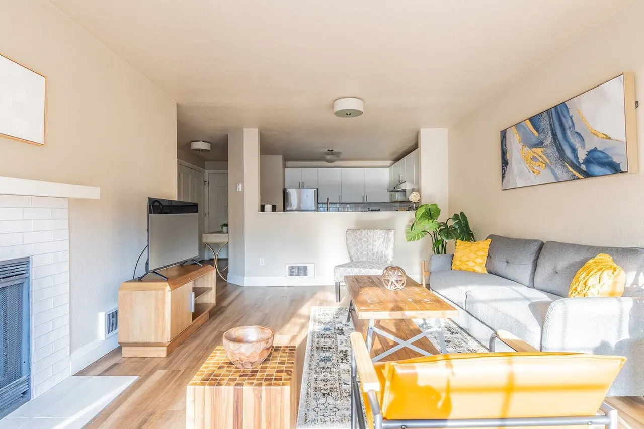 Modern & spacious 1 bedroom apartment 13