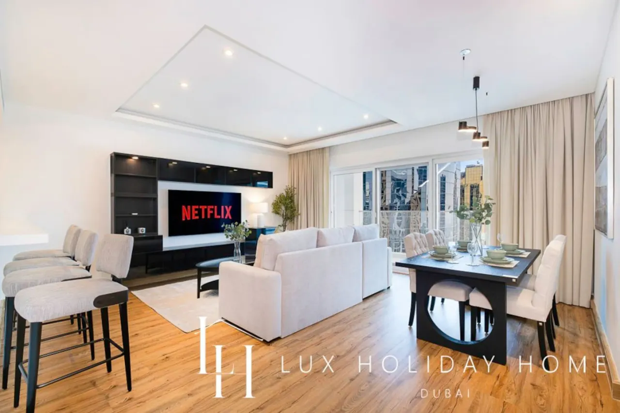 LUX | The Bonnington JLT Suite — photo 2
