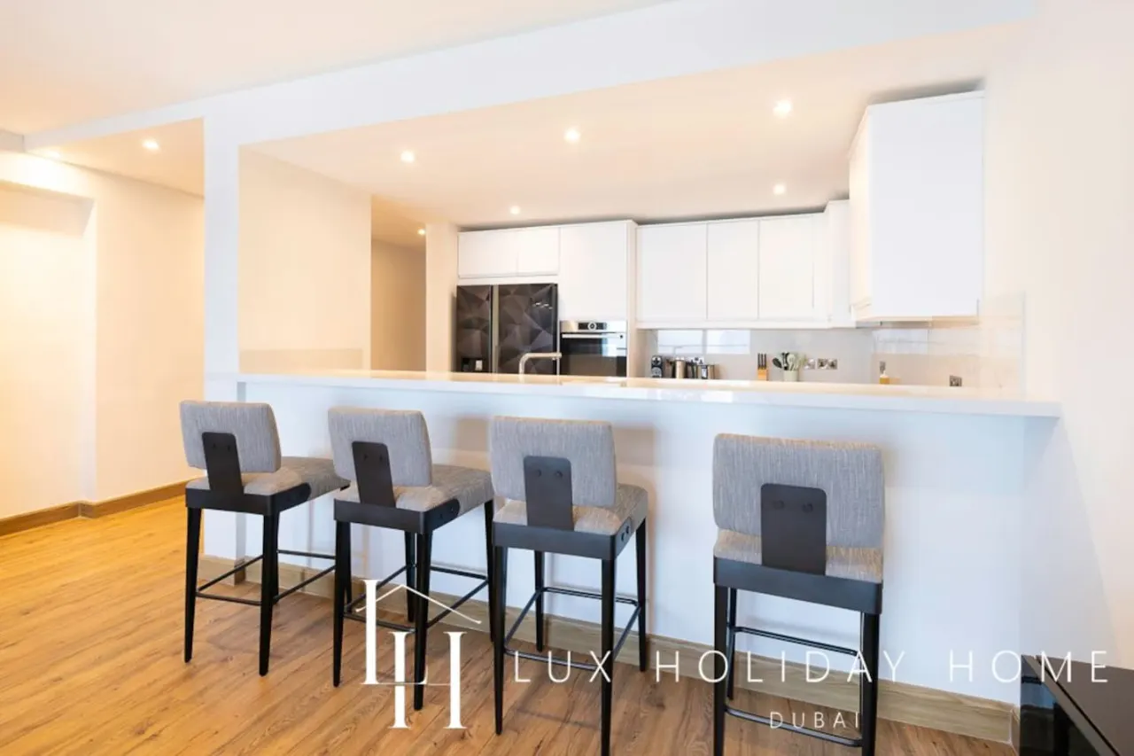 LUX The Bonnington JLT Suite 13