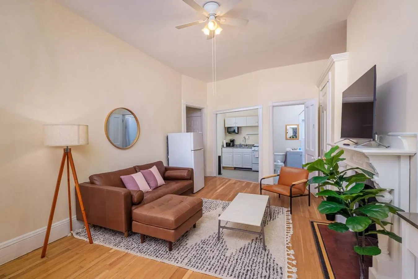 Cozy Back Bay 1Br / 1Bth 2