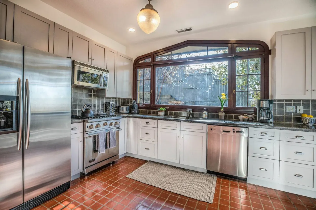 Extraordinary Capitol Hill Home! 12