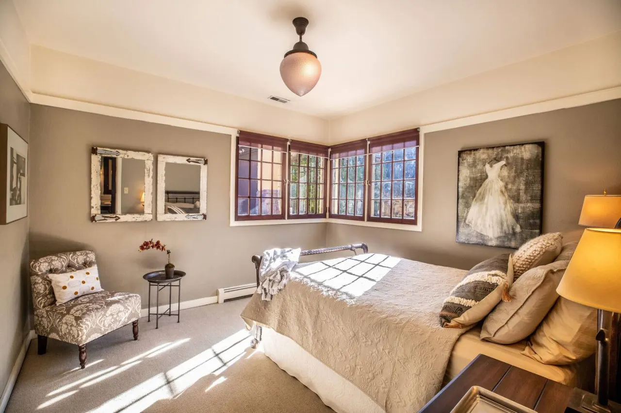Extraordinary Capitol Hill Home! 13