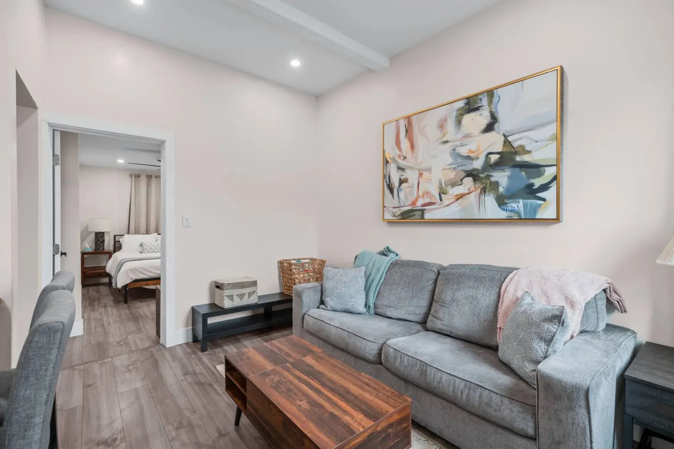 1BR+1BA Cozy, Central Laundry+Free Parking 5