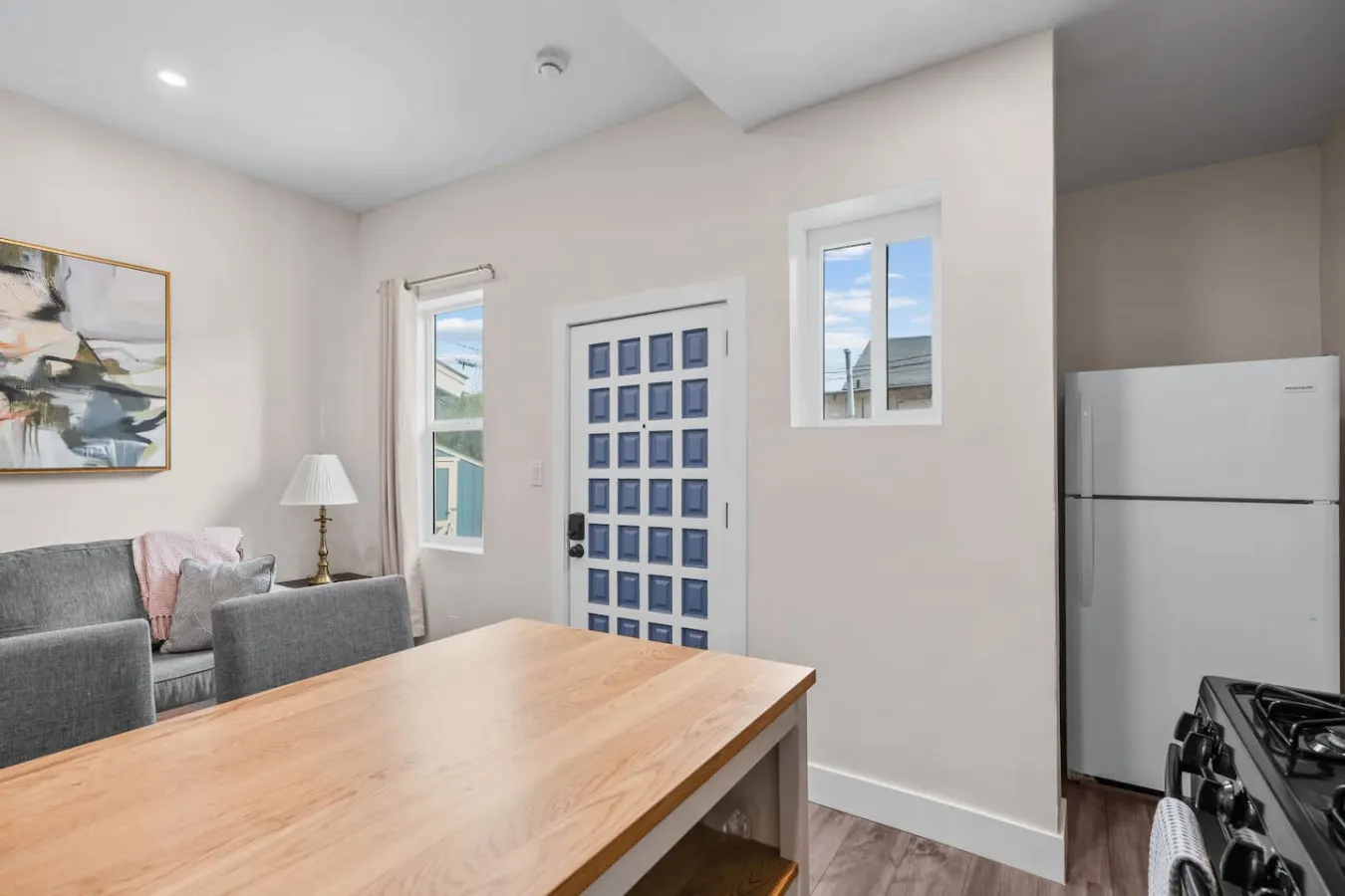 1BR+1BA Cozy, Central Laundry+Free Parking 6