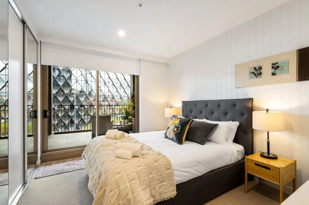 Geelong CBD 2BR Near Eastern Beach & Waterfront 9