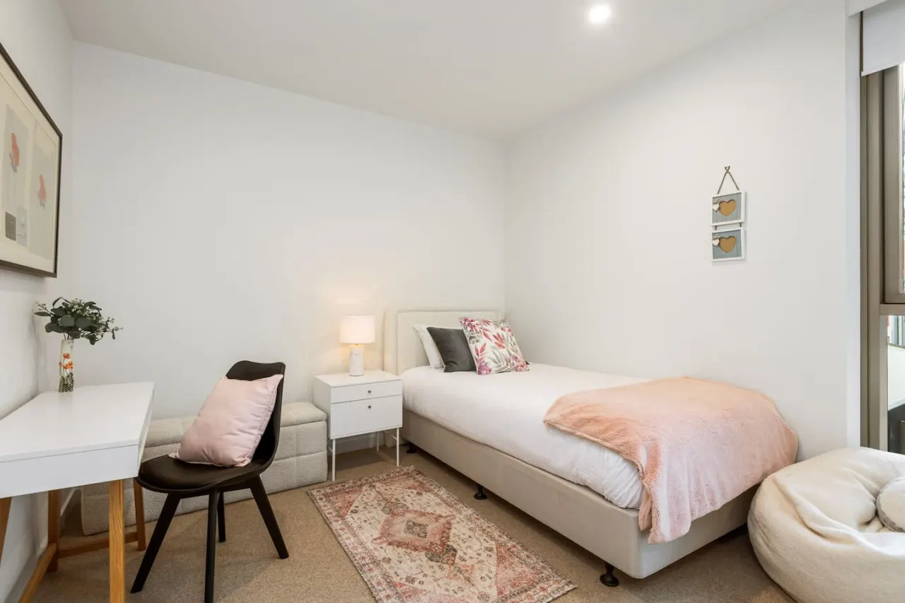 Geelong CBD 2BR Near Eastern Beach & Waterfront 10
